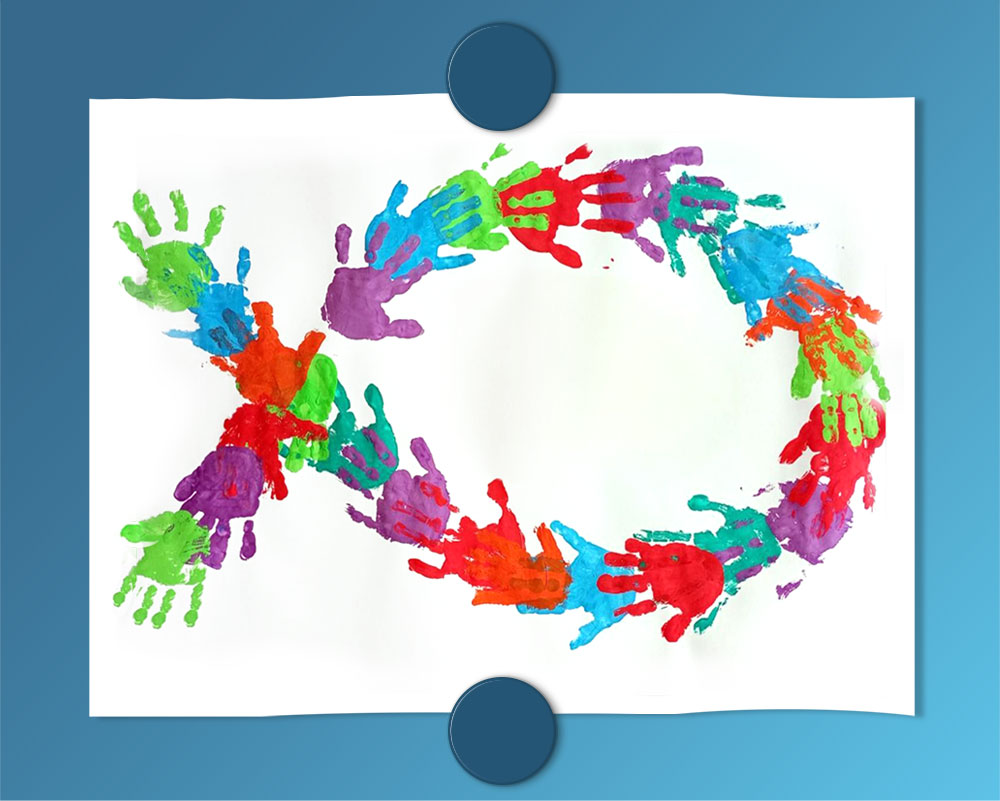 Holzkiste mit Perlen